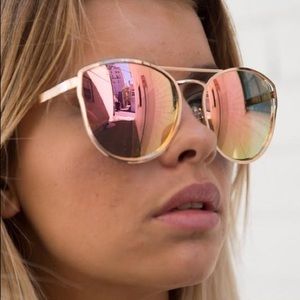 ⚠️PRICE DROP⚠️ QUAY sunglasses